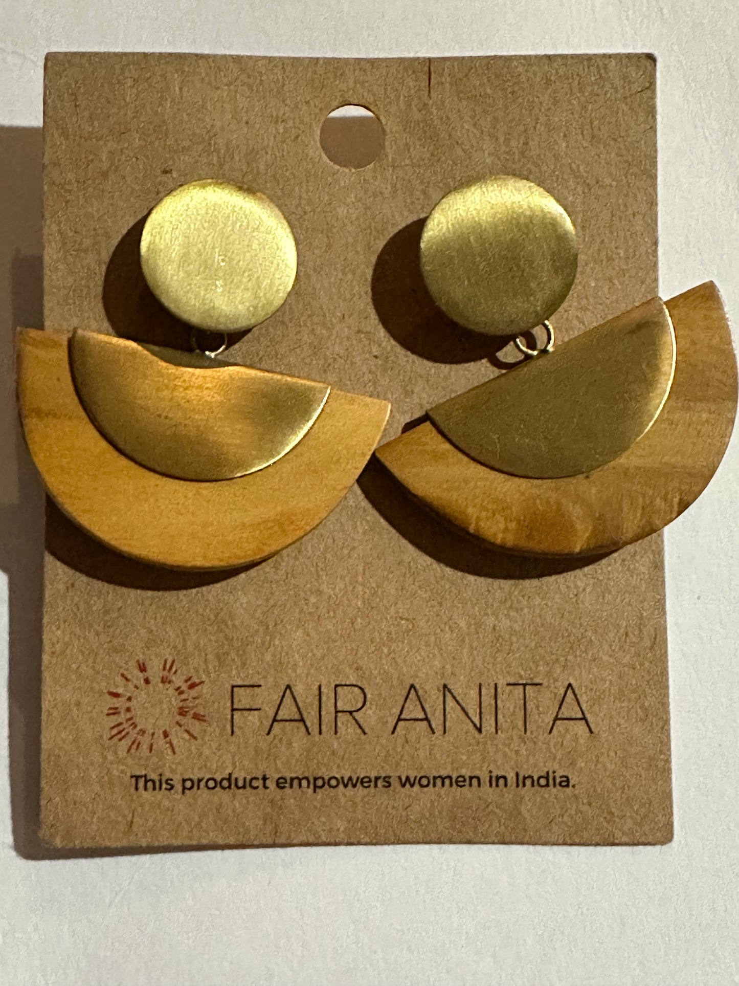 Fair Anita Chord Geometric Wood Studs